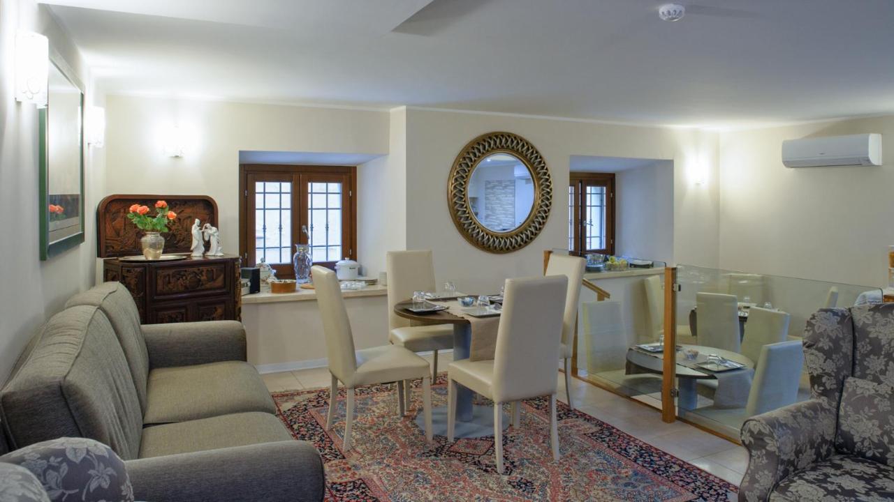 Flora Hotel Todi Eksteriør billede