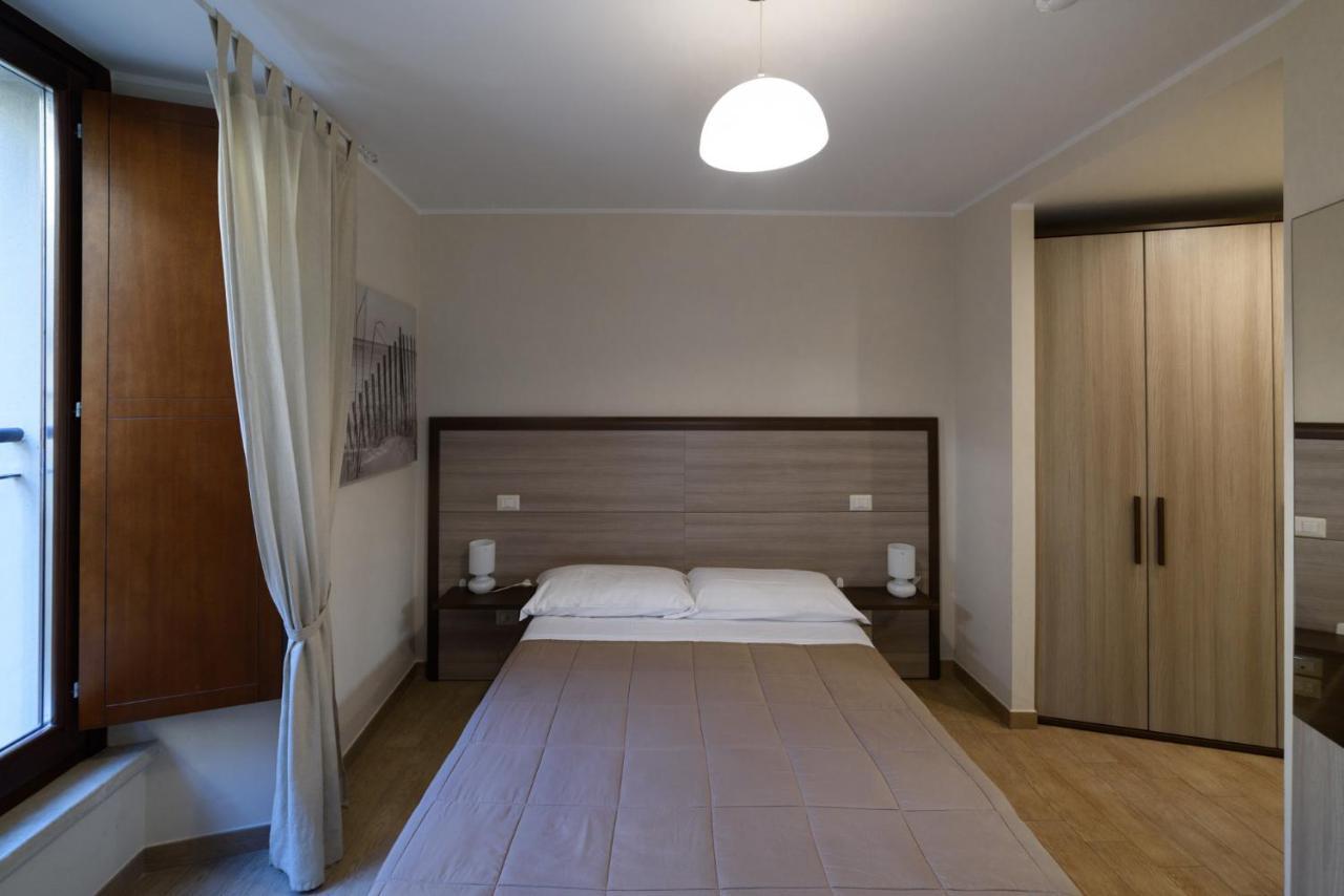 Flora Hotel Todi Eksteriør billede